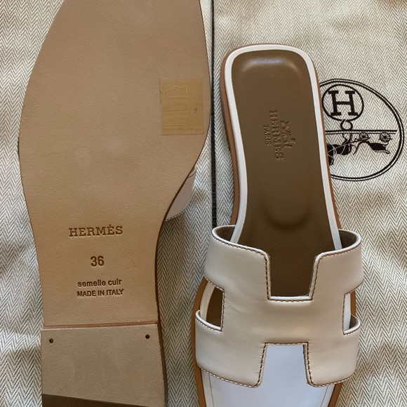 Hermes Oran Sandals - Picture 3 of 4